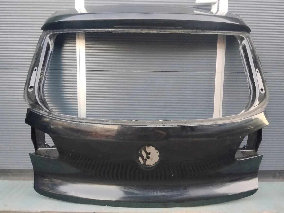 Takaluukku VW Tiguan 5N 2007-2018 5N0827025G
