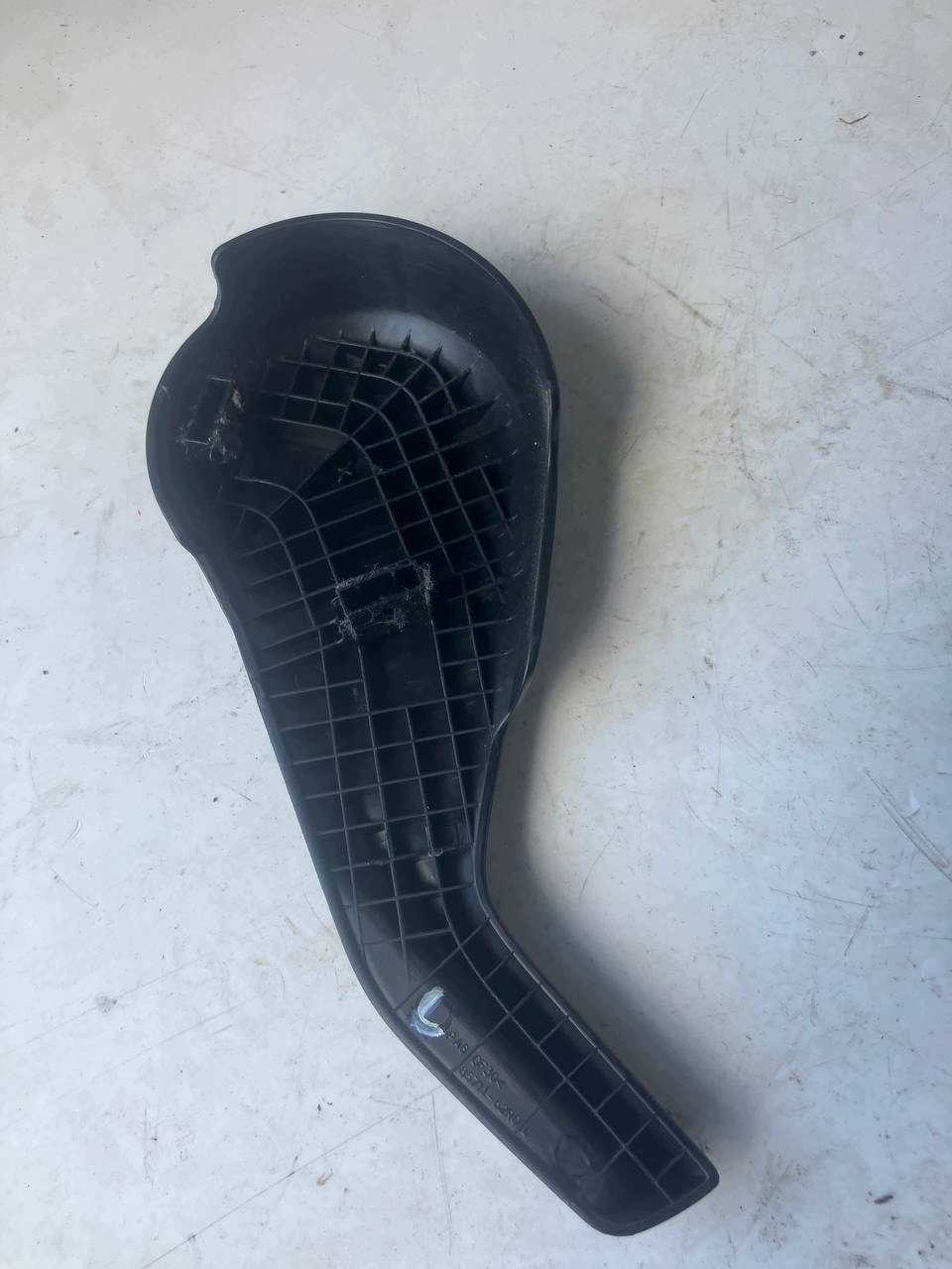 Maniglia regolazione sedile anteriore sinistro Suzuki Swift MK8