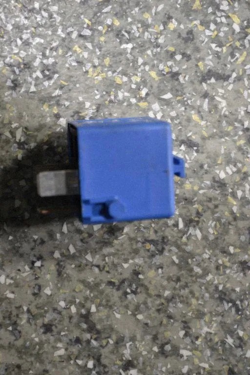 Relais BMW 3 E46 V23134K59X313 2.0d 85kW 2001 image 5