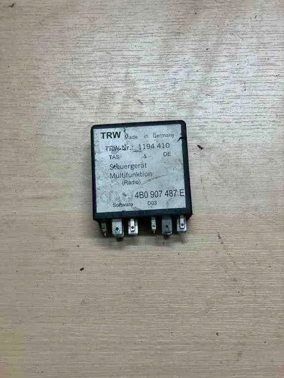 Rele Audi A4 B5 1.8 92kW 4B0907487E image 2
