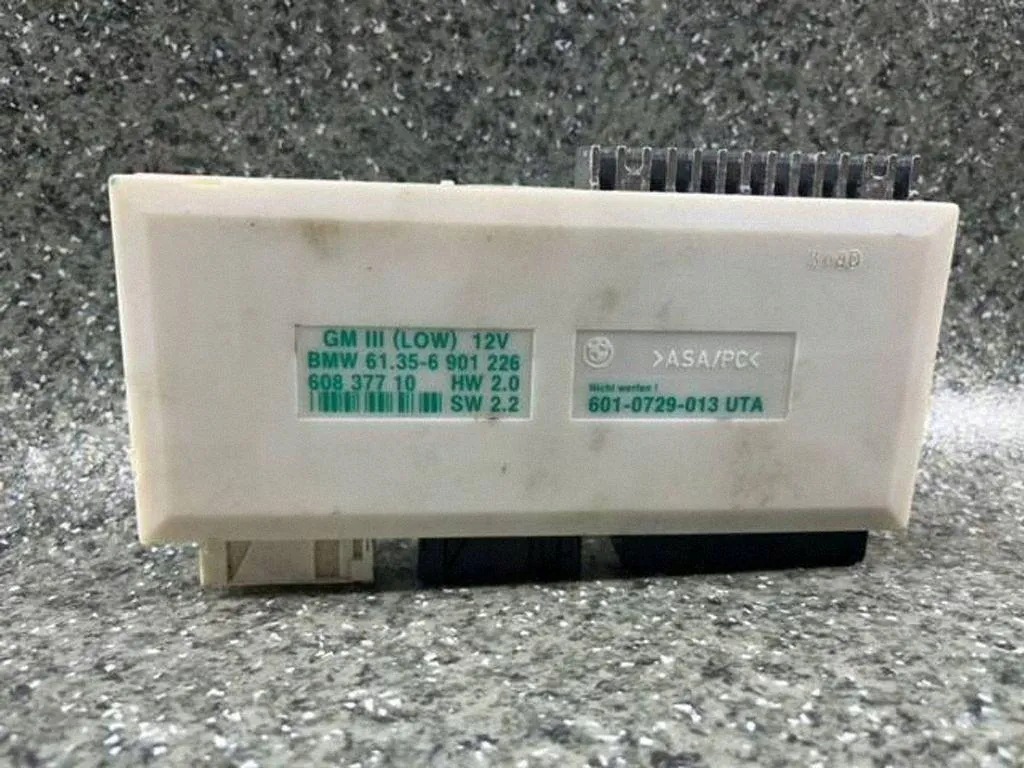 Module confort BMW Série 5 E39 6010729013UTA 3.0d 142kW 2002 image 2