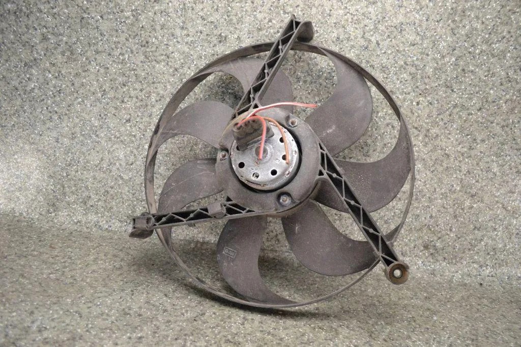 Etupalkki VW Polo 6N2 6N0121209F