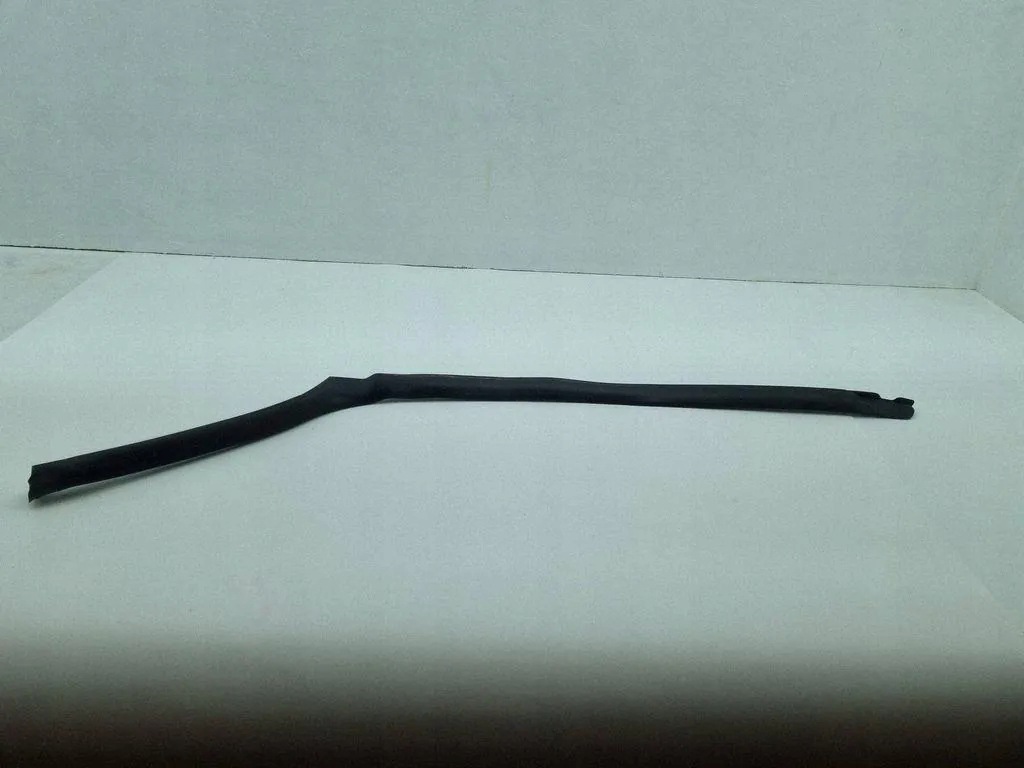 Joint hayon Jeep Grand Wagoneer Gauche 68418918 image 2