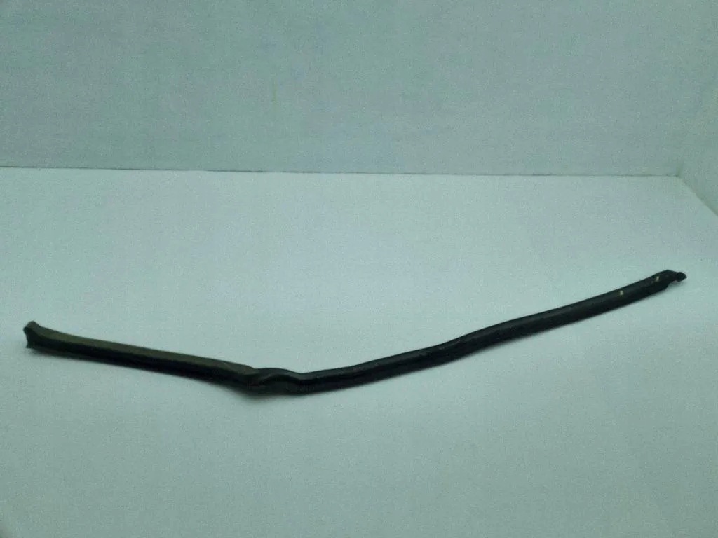 Joint hayon Jeep Grand Wagoneer Gauche 68418918 image 3