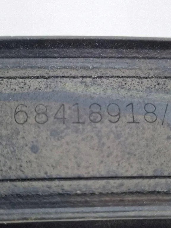Joint hayon Jeep Grand Wagoneer Gauche 68418918 image 4