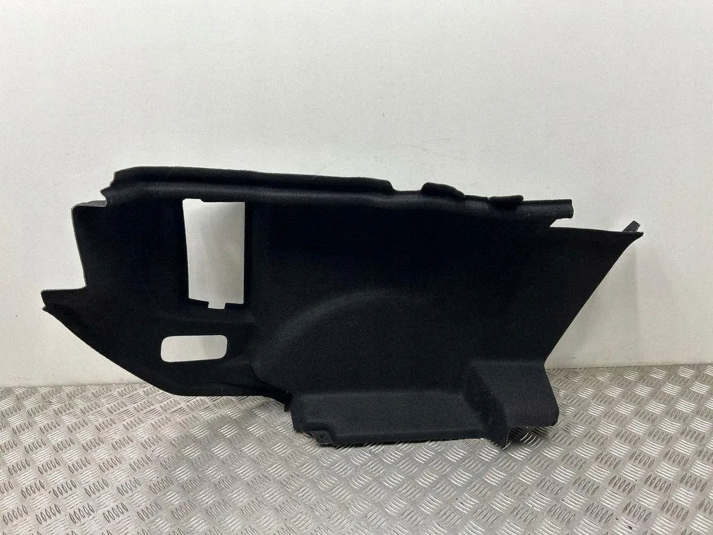 Panel Maletero Derecho Mercedes W206 Clase C image 2