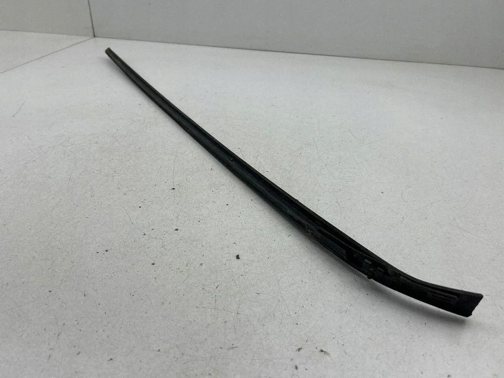 Listello parabrezza VW Sharan Seat Alhambra 7N0854327B image 3