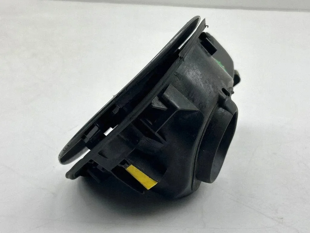 Polttoainetankin luukku Chevrolet Orlando