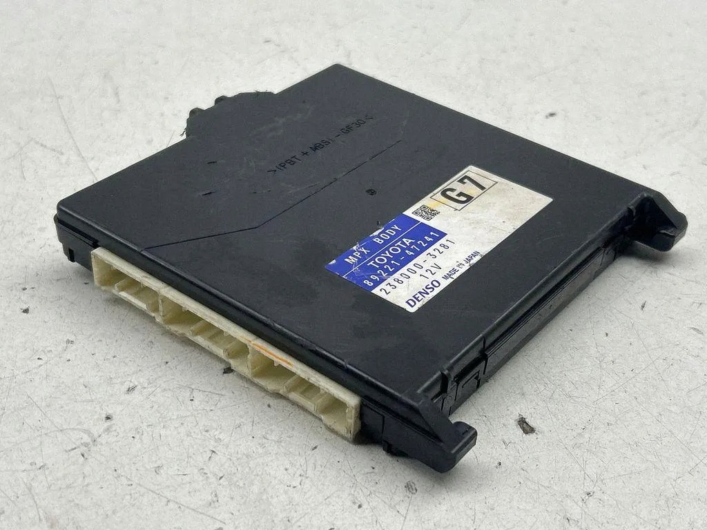 Module confort TOYOTA PRIUS PLUS 8922147241 image 2