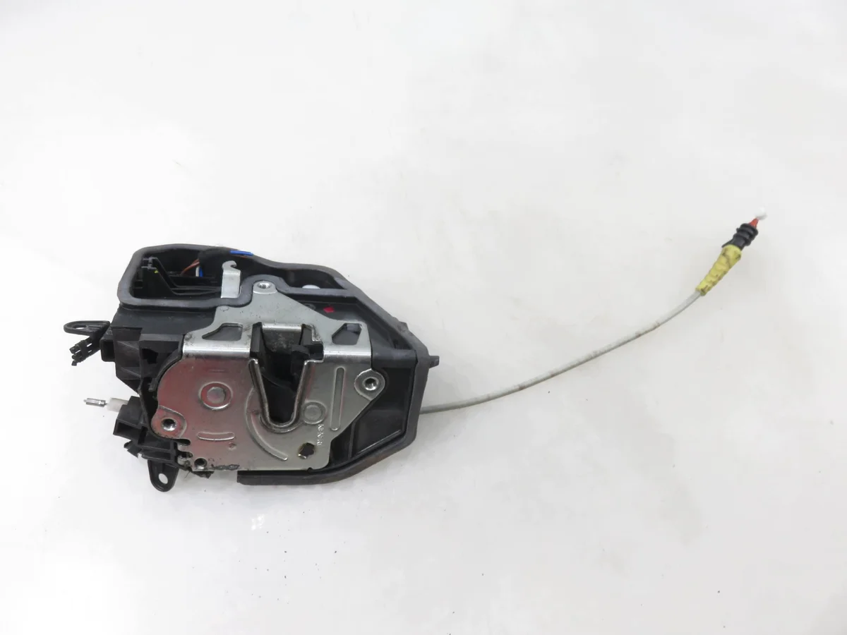 Serrure Avant Droite BMW 1 E87 OEM 7167068 image 4