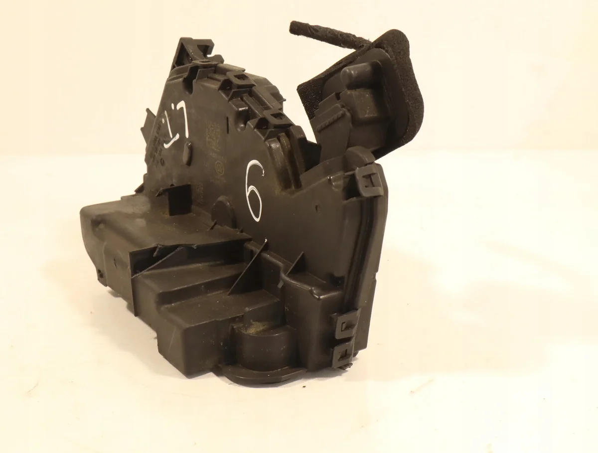 Serrure Arrière Seat Leon IV 2022 5TA839015Q