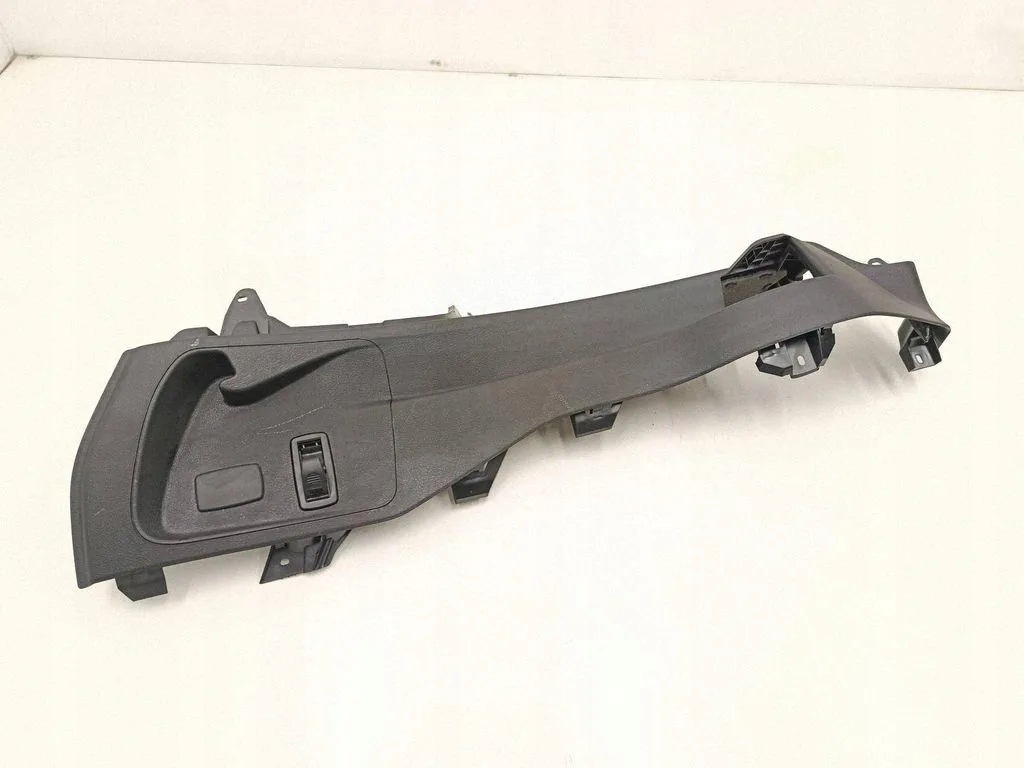 BMW F46 Grand Tourer Panel Maletero Izquierdo image 2