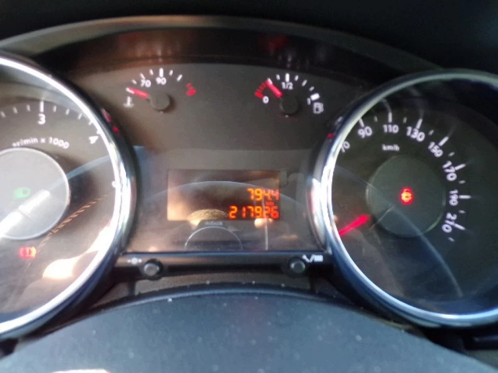Mittaristo Peugeot 3008 9666174980