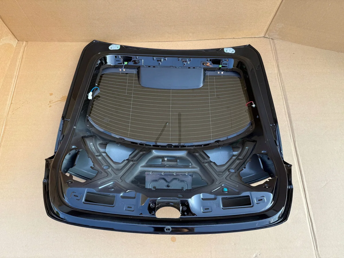 Baklucka för Mercedes W254 GLC Coupe image 8