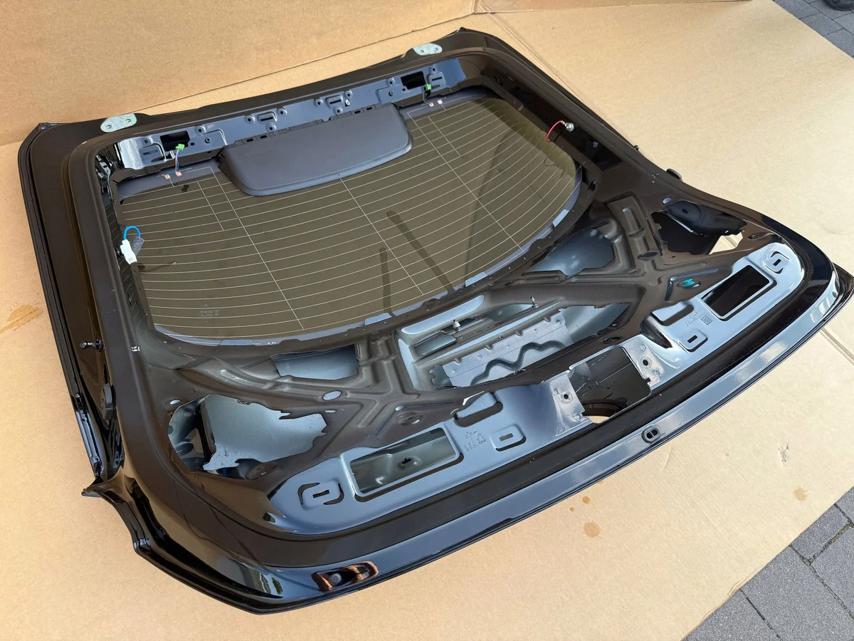 Baklucka för Mercedes W254 GLC Coupe image 9