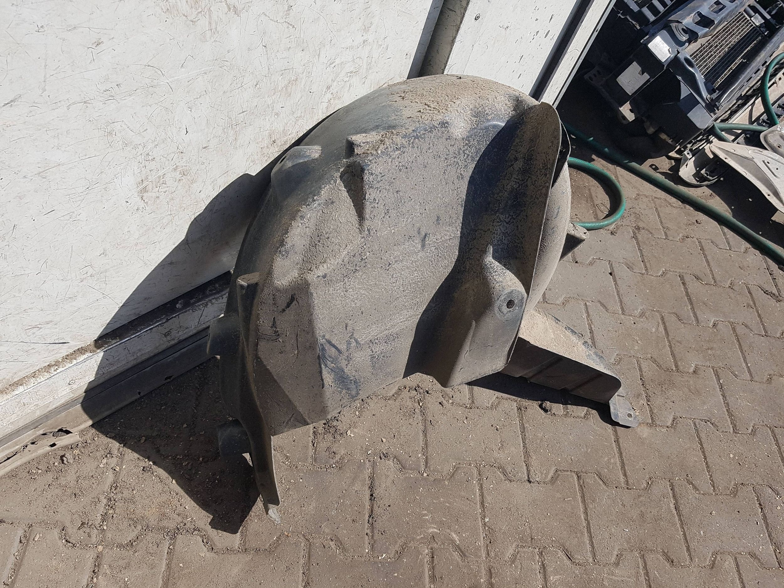 Radkasten hinten rechts für Renault Clio 4 IV