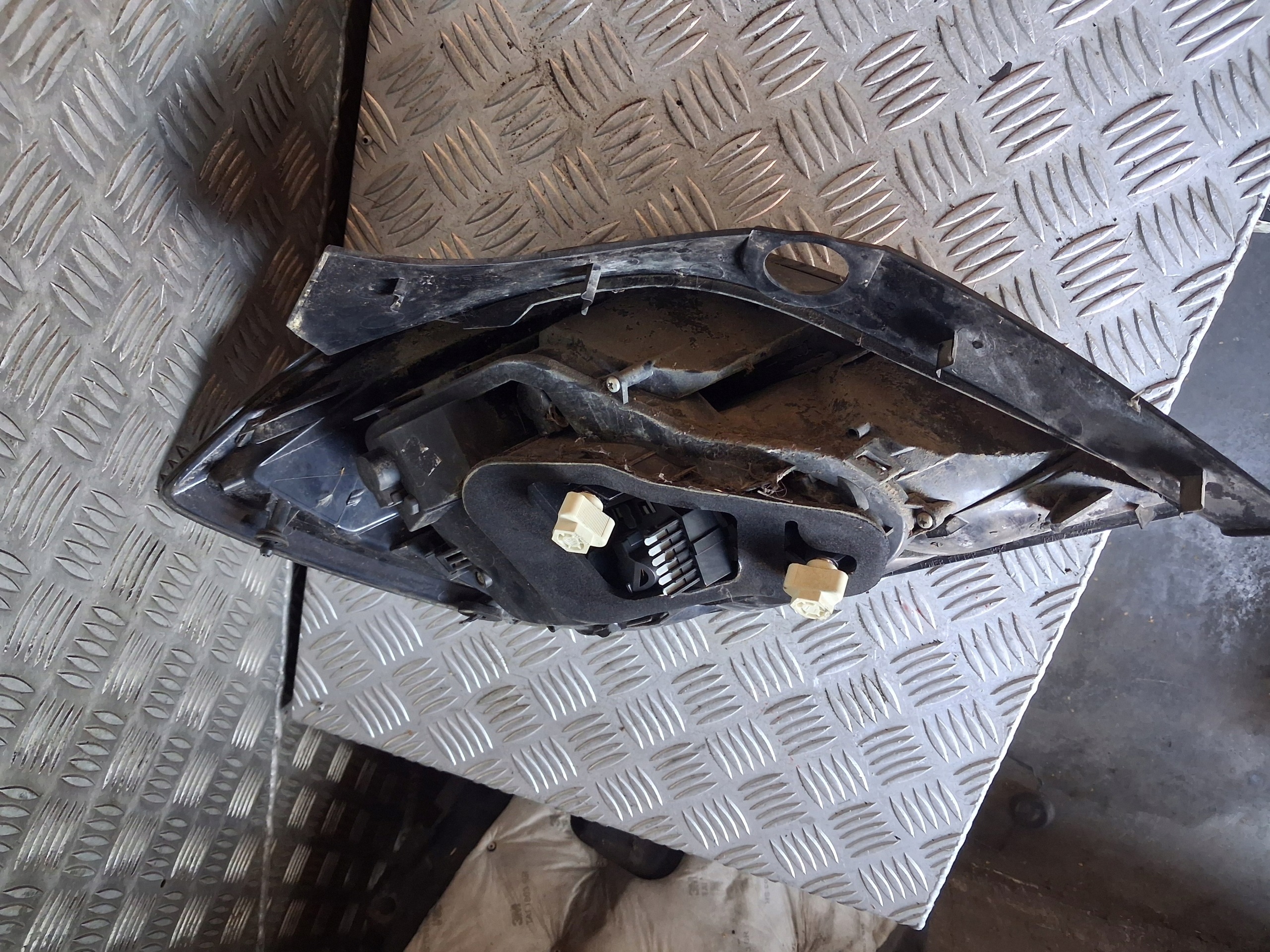 Feu arrière droit Opel Astra H 13222325 image 5