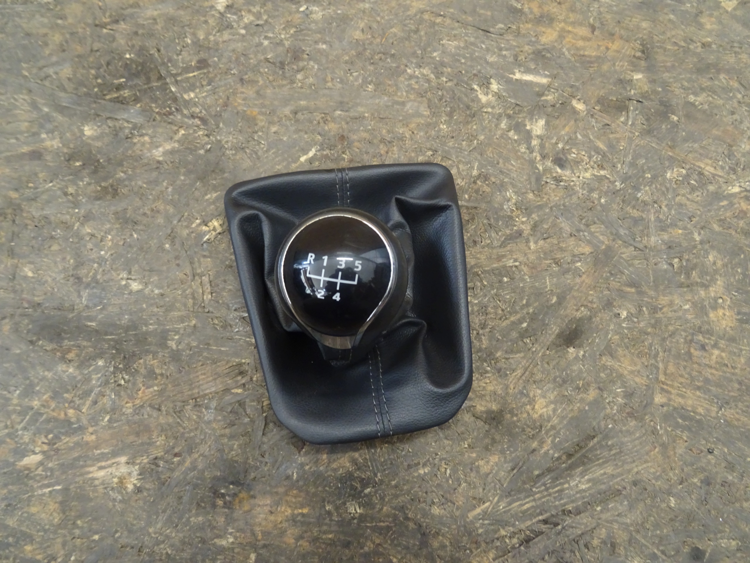 Schaltmanschette Seat Ibiza V 6F 0146658 image 5