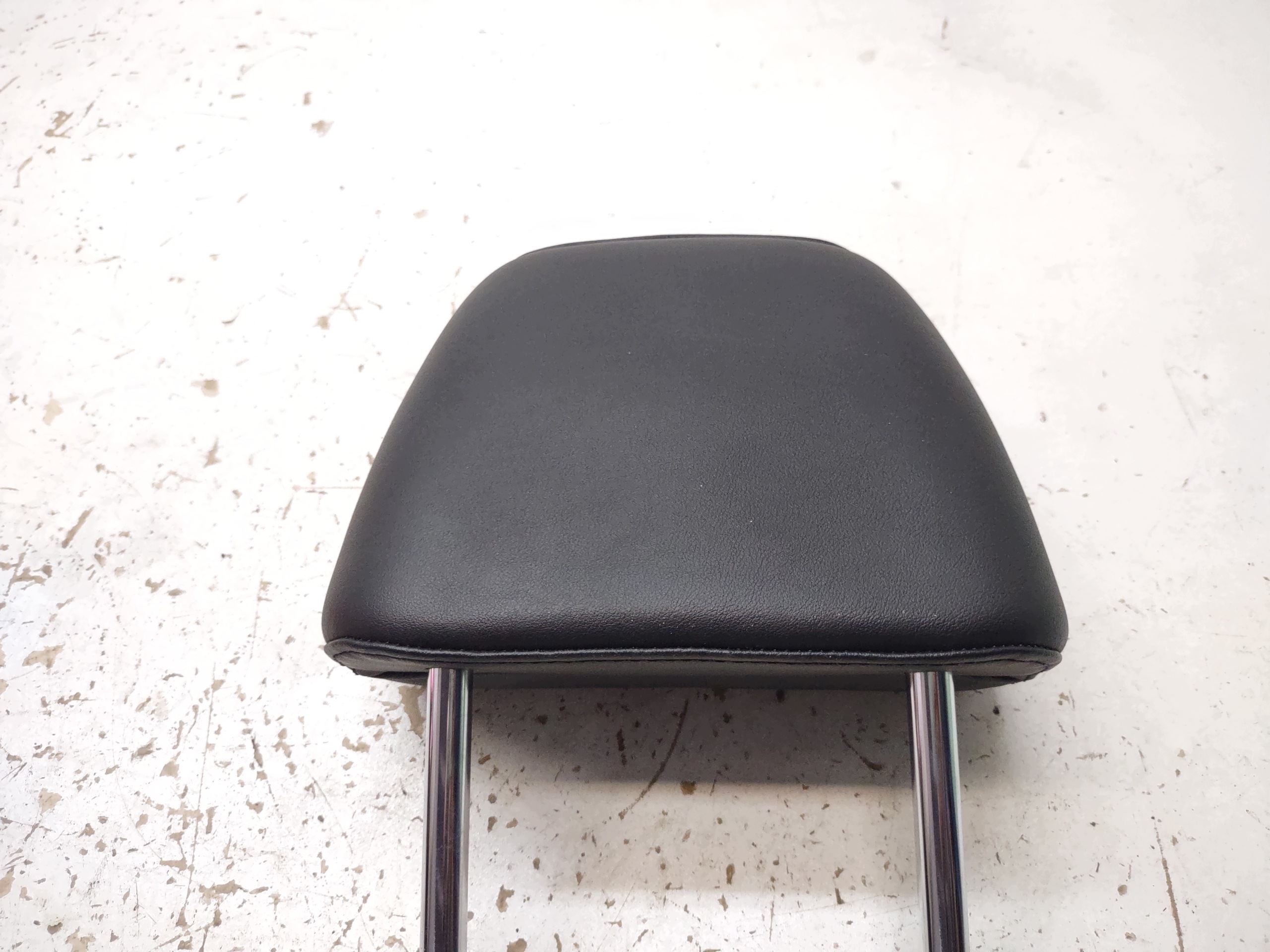 Kopfstütze Skoda Superb II vorne links Leder OEM 3T0122123 image 4