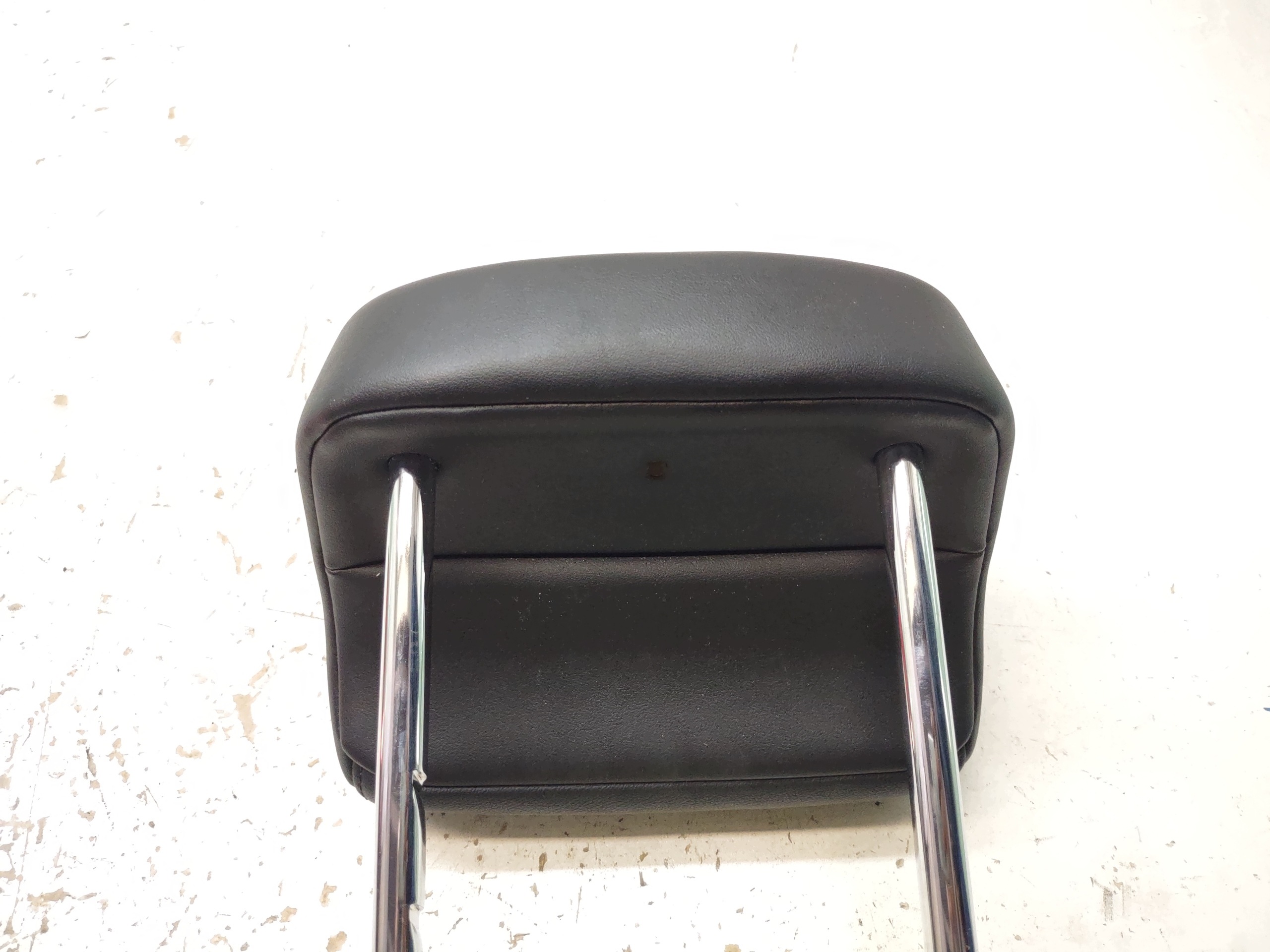 Kopfstütze Skoda Superb II hinten seitlich Leder schwarz OEM 3T0940167 image 4