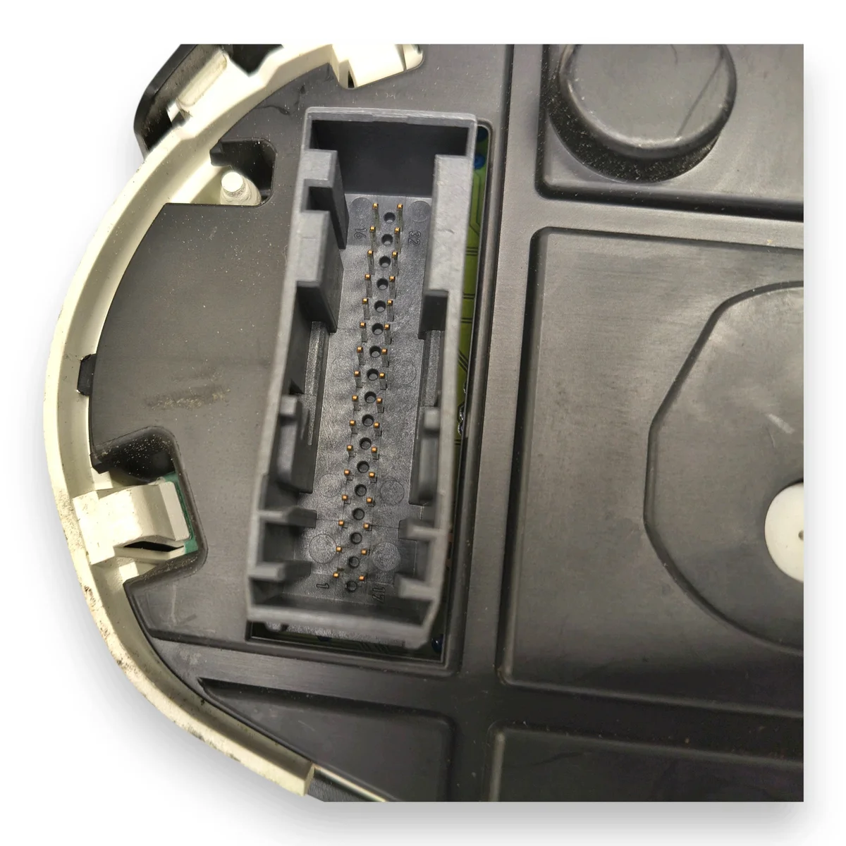 Compteur Ford Fiesta MK7 8A6T-10849-CM image 8