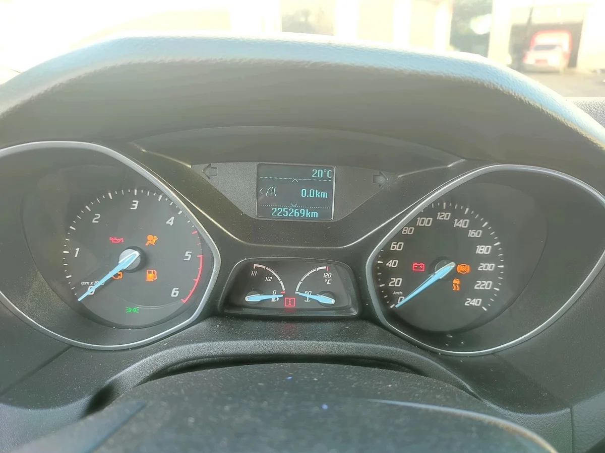 Compteur Ford Focus MK3 1.6 TDCI BM5T-10849-CU