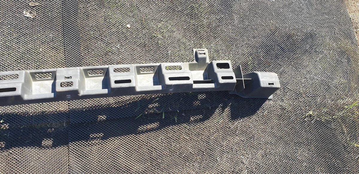 Dacia Logan Absorbedor Parachoques Trasero image 3