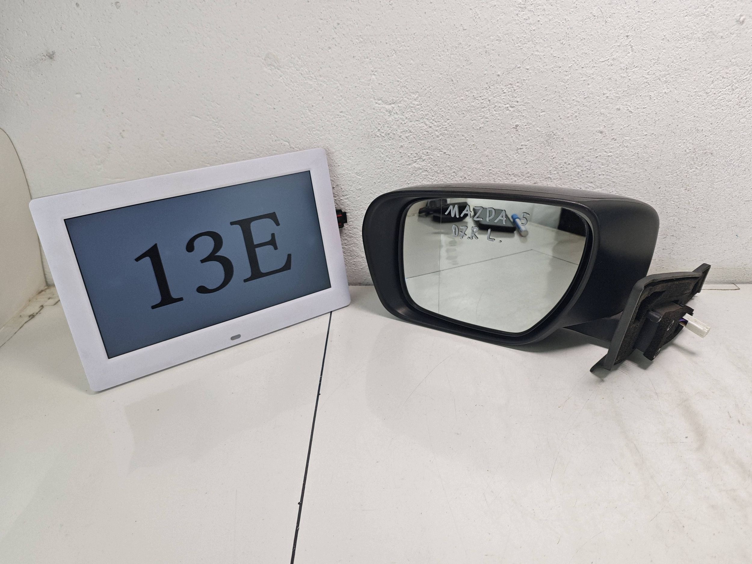 Mazda 5 I vasen etulokasuoja CC296918ZB