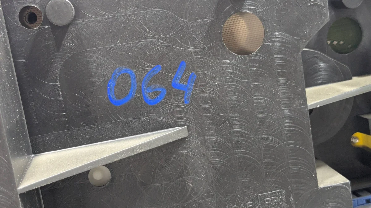 Nissan Primera Instrumentpanel 2003 image 5