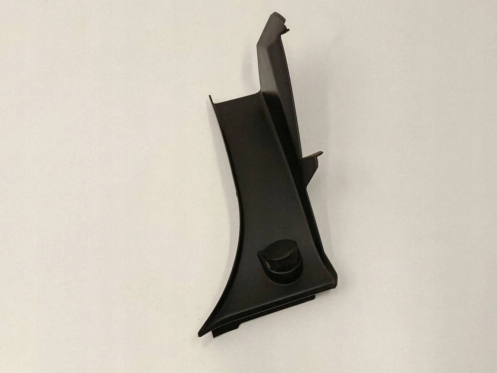 Tesla Model S Garniture Coffre Droite 100667500F image 2