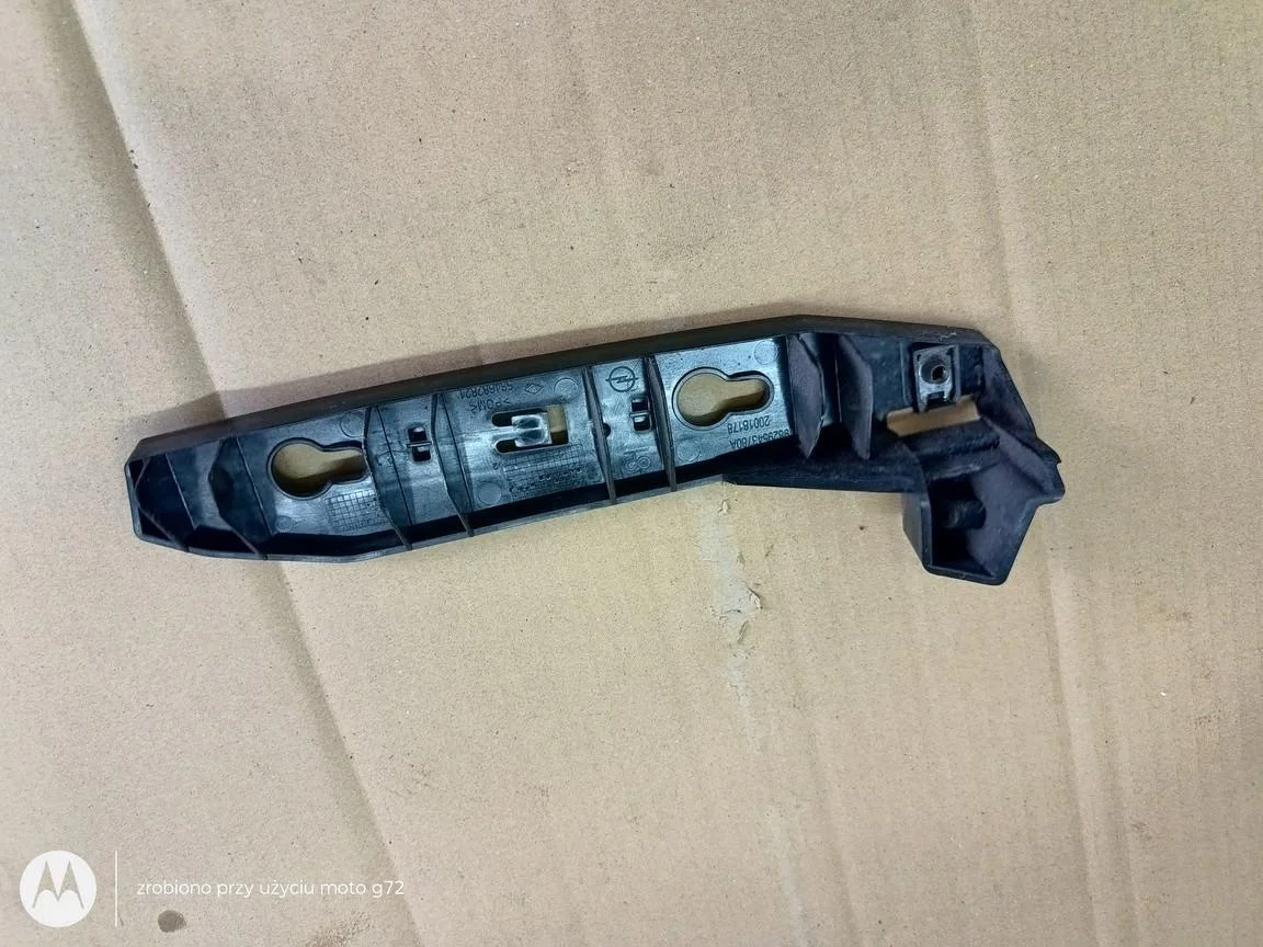 Opel Corsa F 19r- Guia Para-choques Direito Traseiro