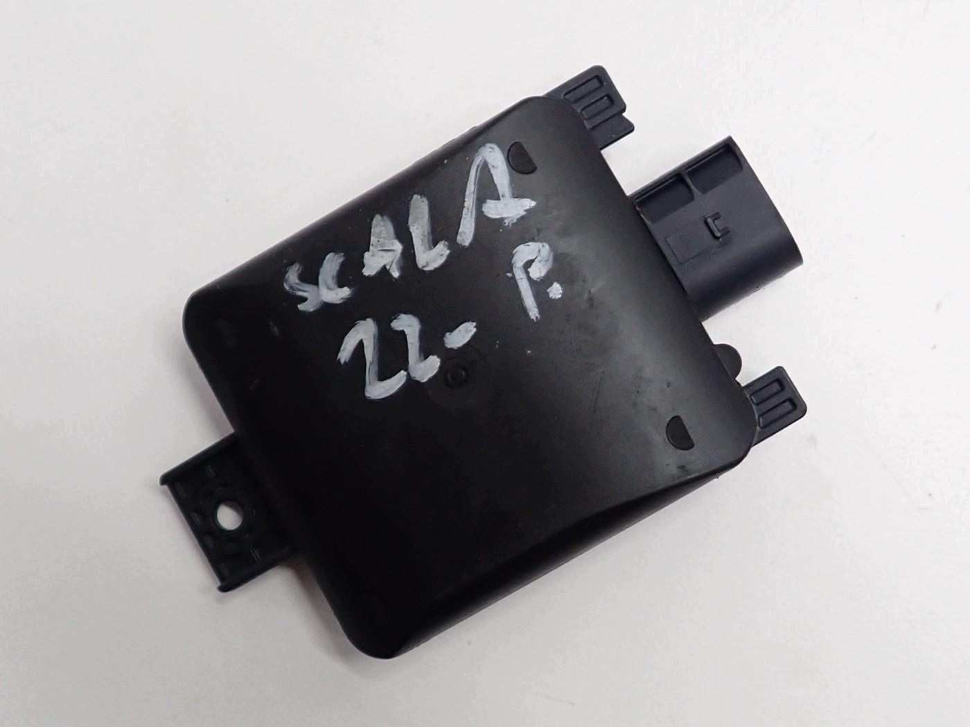 Sensore Radar Distronic 2Q0907686H Skoda Scala