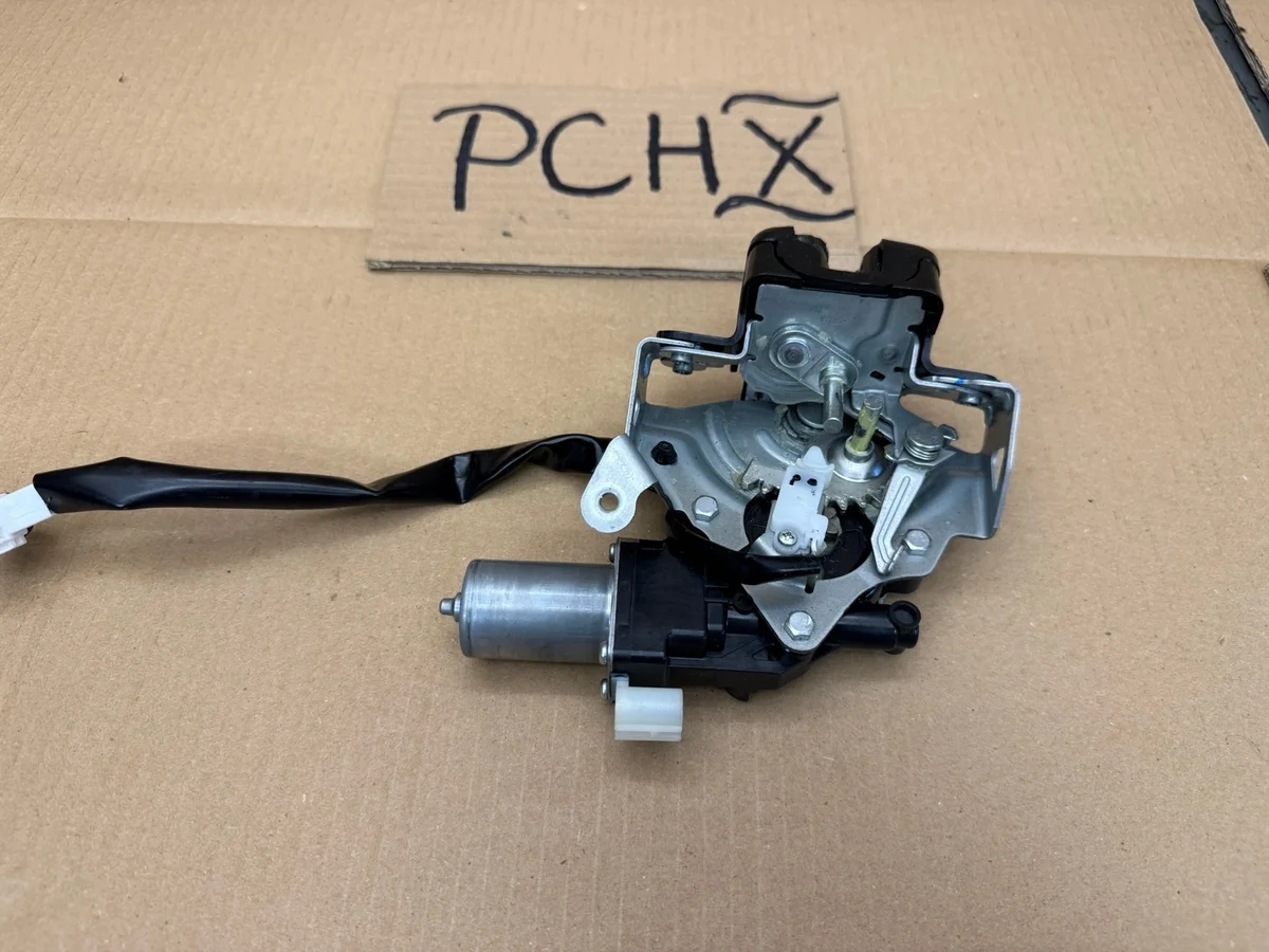 Honda HR-V Trunk Latch M77-61363-B image 8