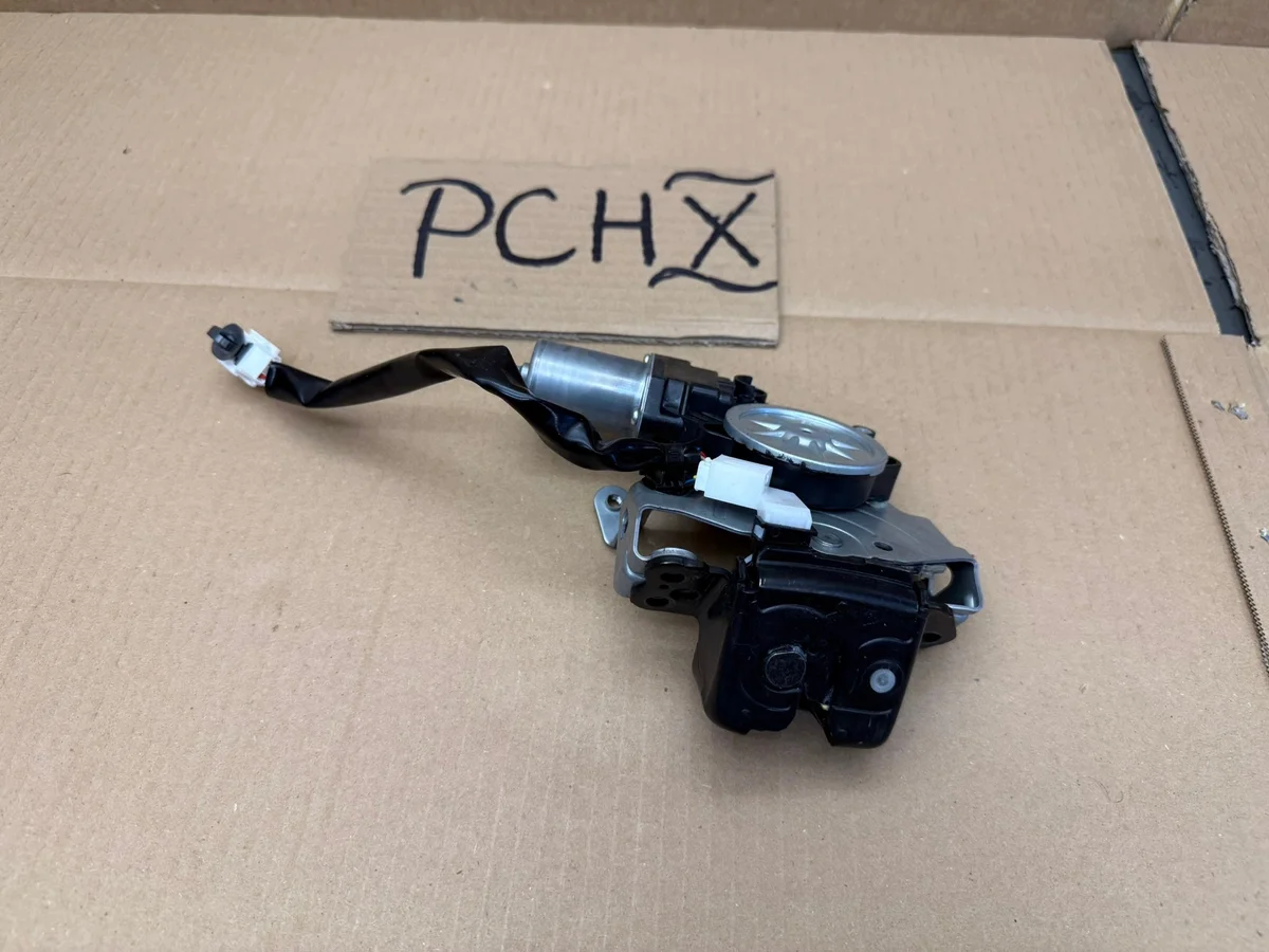 Honda HR-V Trunk Latch M77-61363-B image 10