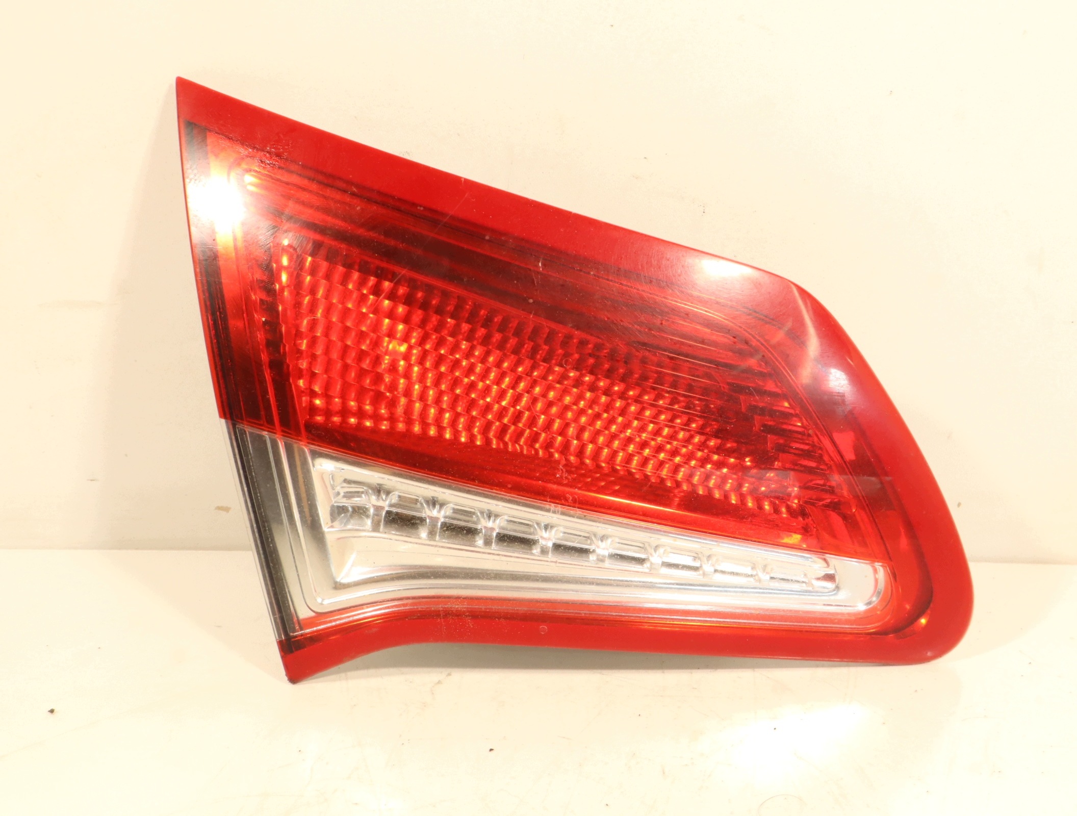 Lampada Posteriore Sinistra Citroen C4 II HB TK8503 image 2