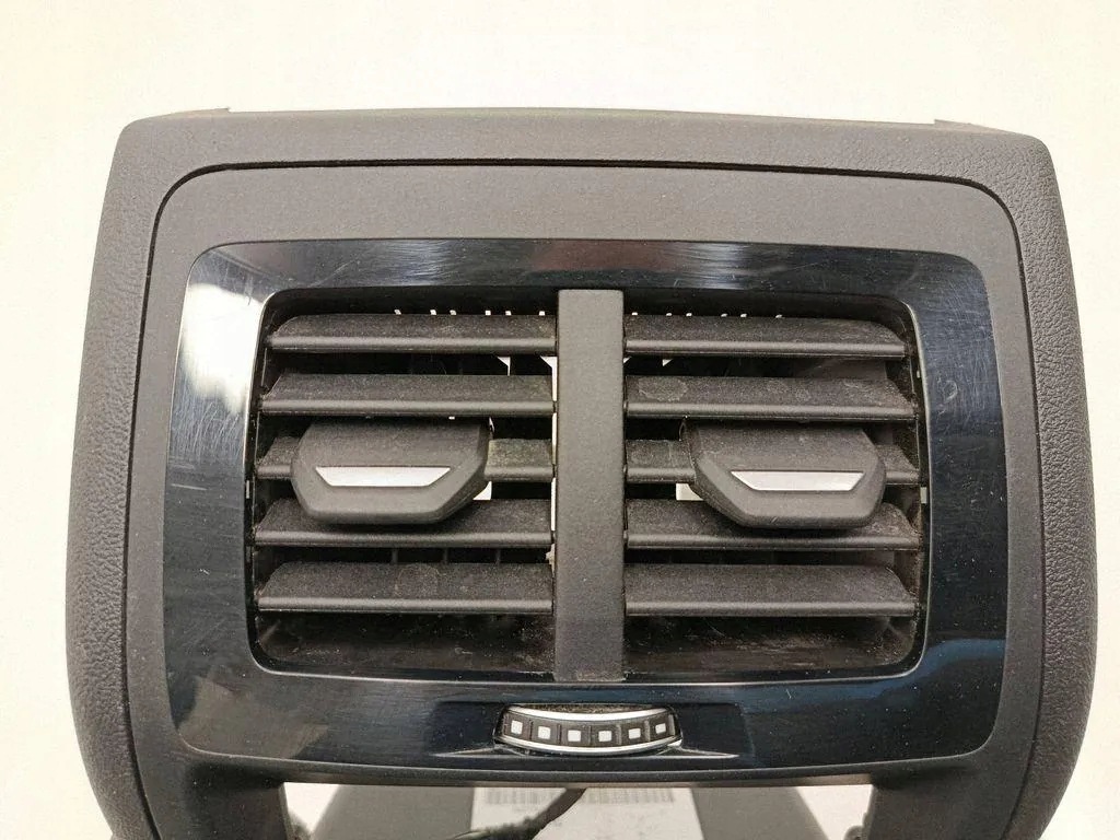 BMW X4 G02 F98 Lüftungsgitter Hinten image 6