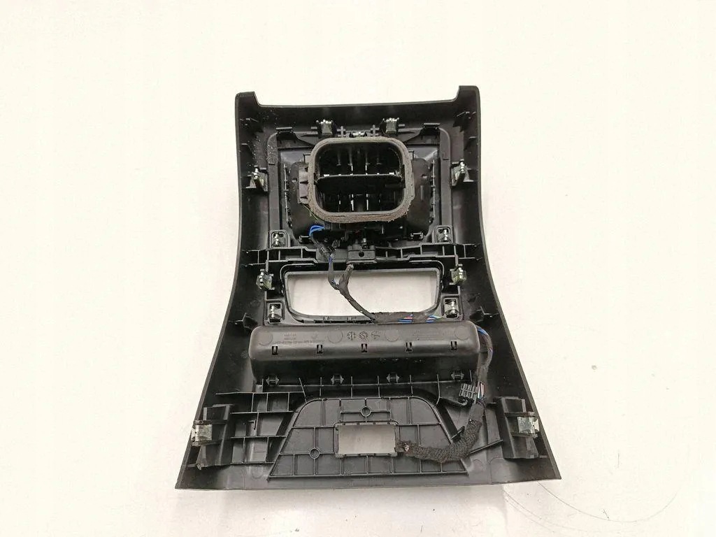 BMW X4 G02 F98 Lüftungsgitter Hinten image 7