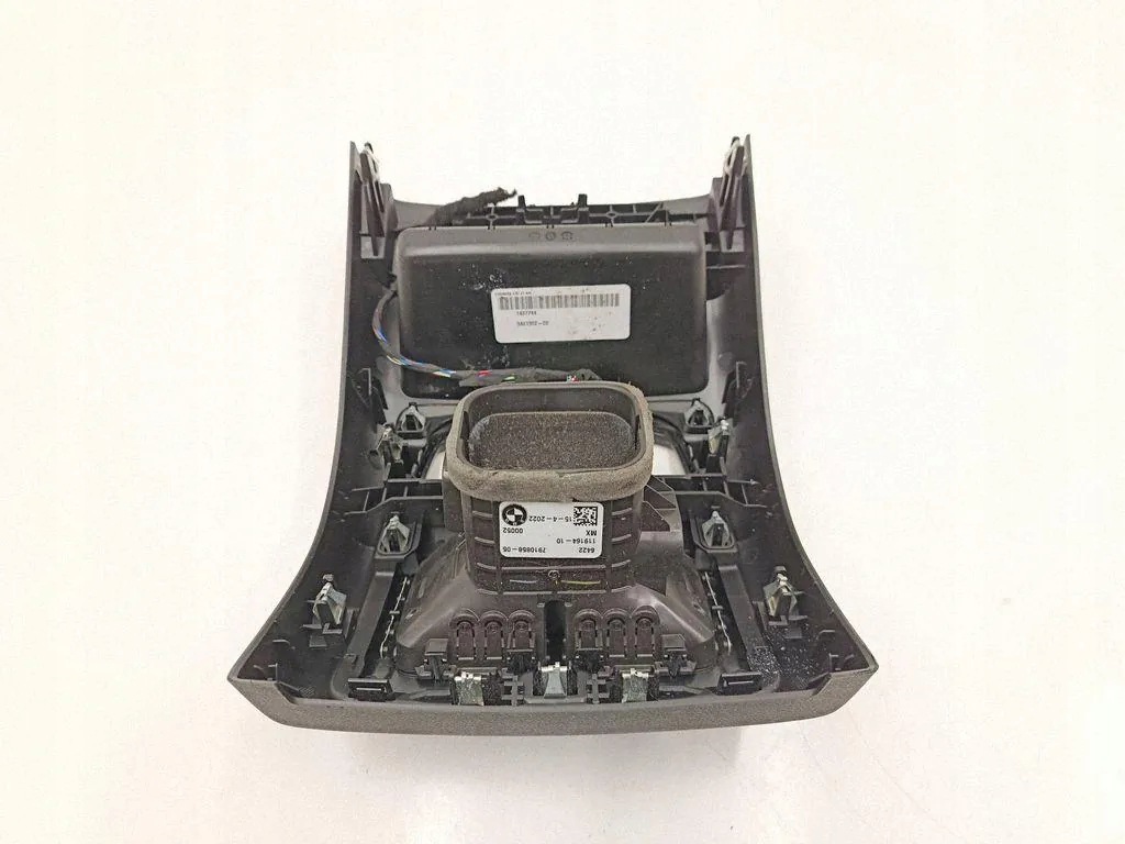 BMW X4 G02 F98 Lüftungsgitter Hinten image 8