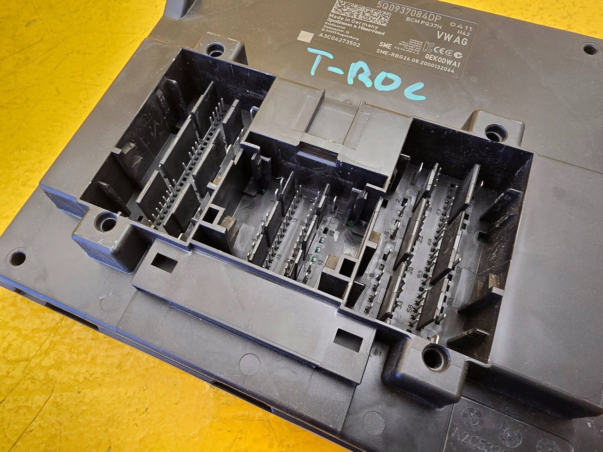 Module Confort 5Q0937084DP VW T-ROC image 4