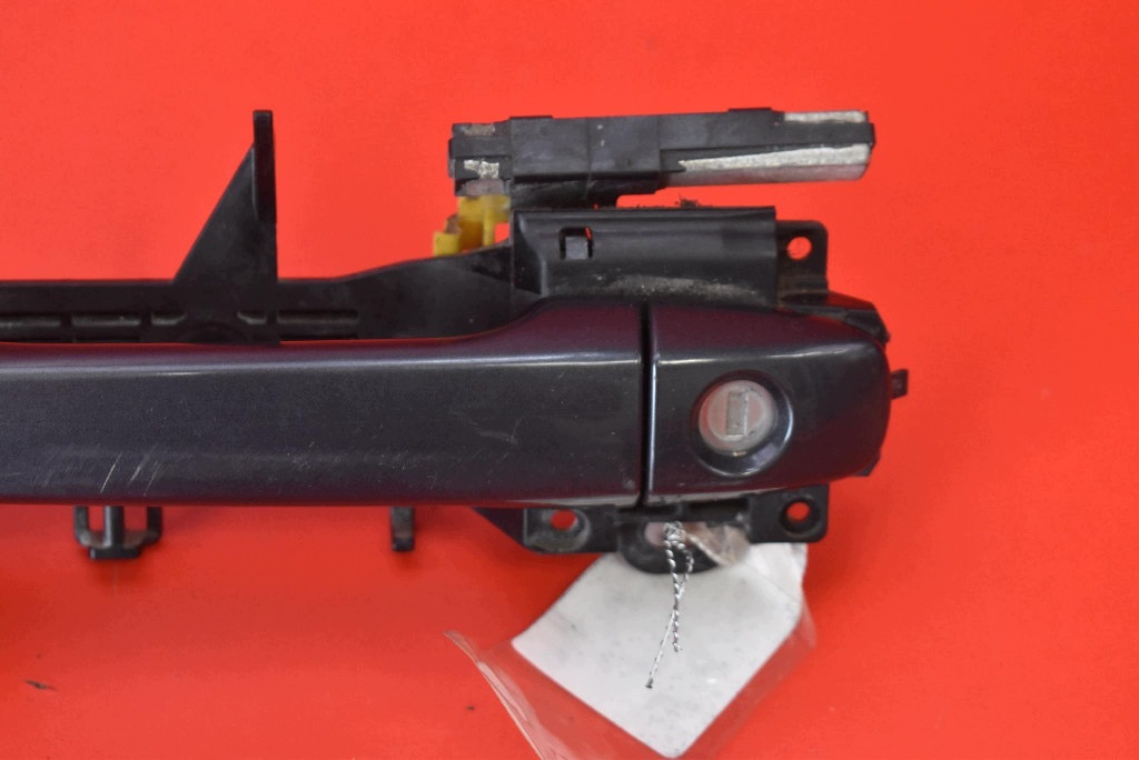 Toyota Prius 3 Front Left Door Handle m-1113284- image 3