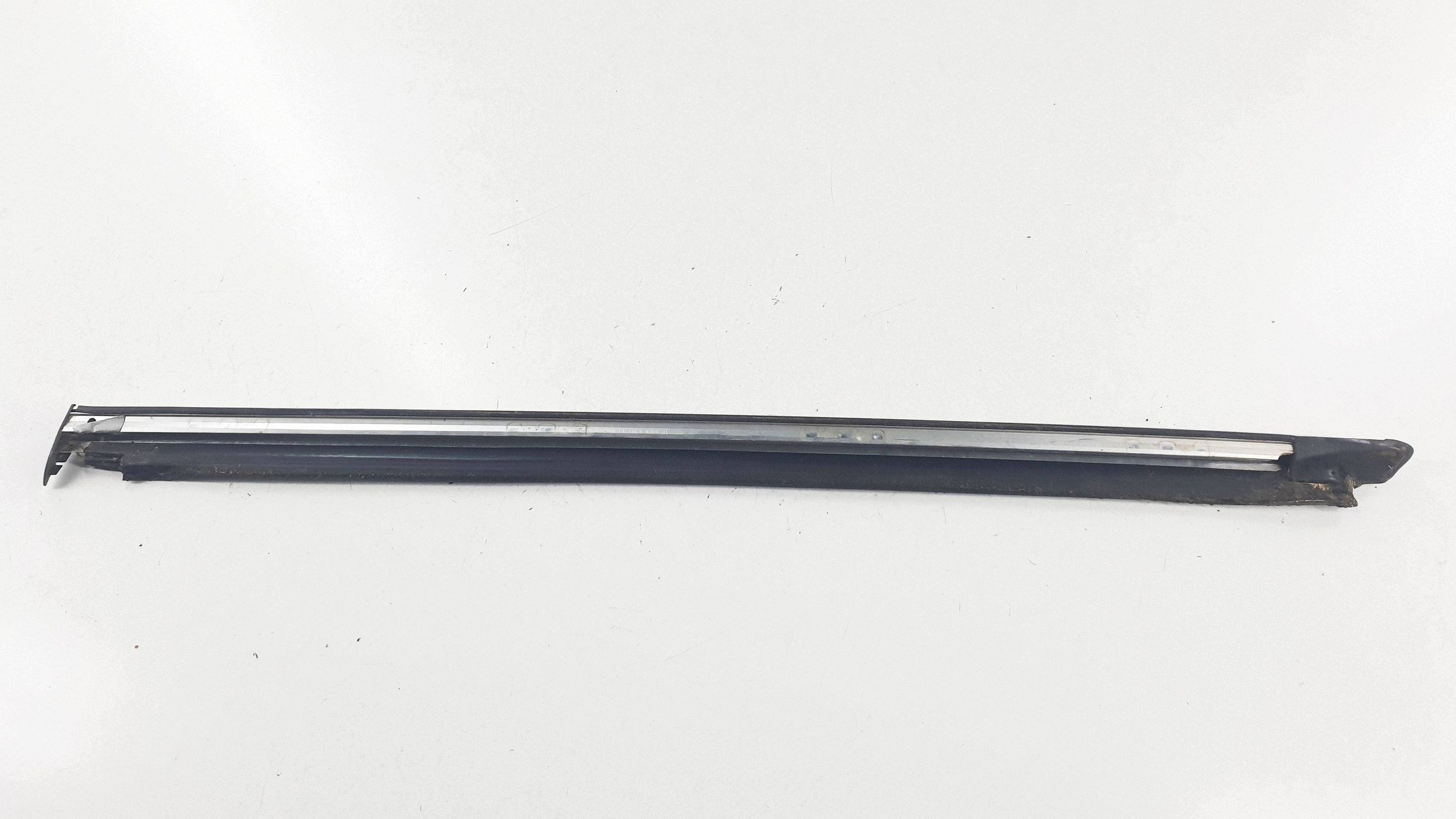 Mercedes R-Klasse W251 08r Zierleiste Kotflügel links hinten OEM 251690770 image 3