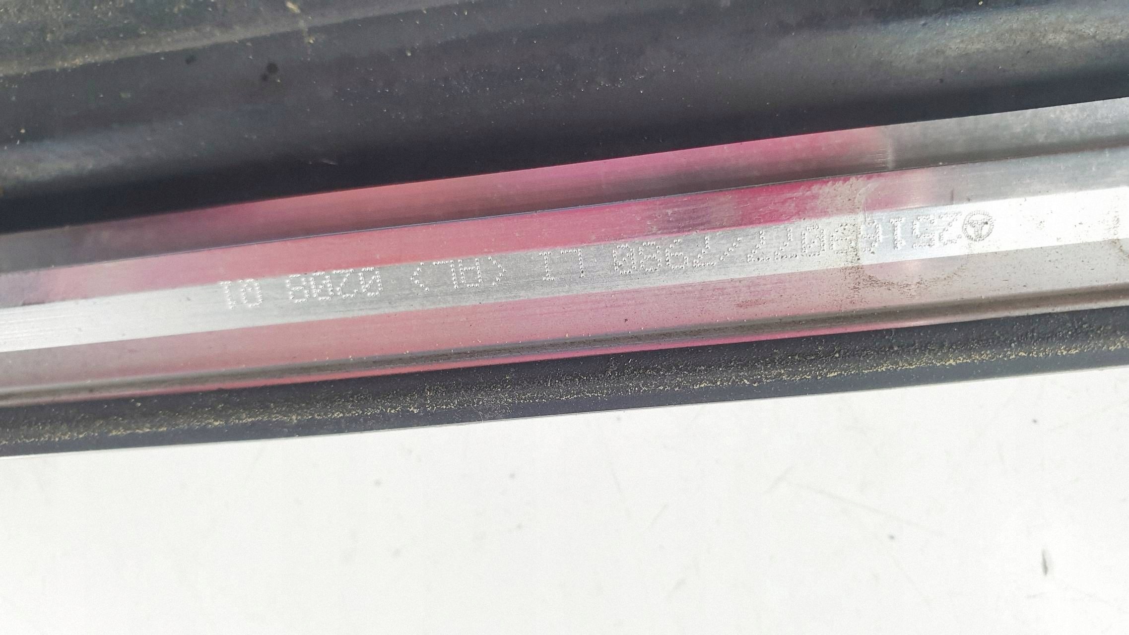 Mercedes R-Klasse W251 08r Zierleiste Kotflügel links hinten OEM 251690770 image 5
