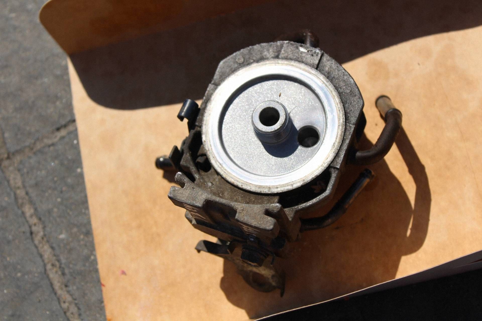 Fuel Filter Base Toyota Yaris II 1.4 D4D Used