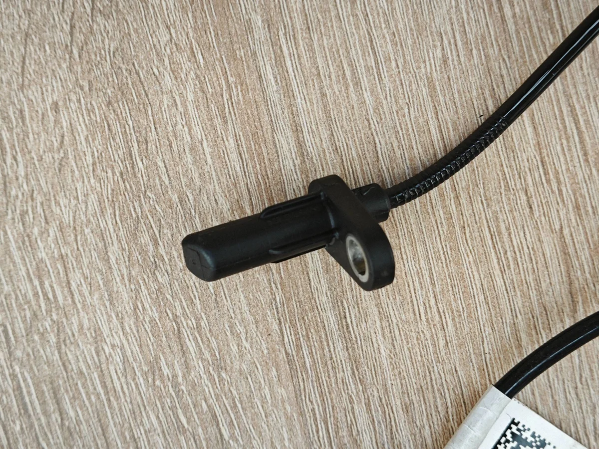 ABS-anturi eteen BMW G16 G30 G31 6874637