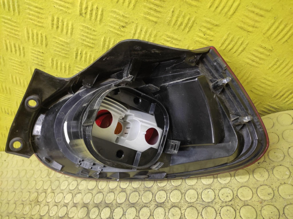 Fiat Bravo II Lámpara Izquierda Trasera OEM image 4
