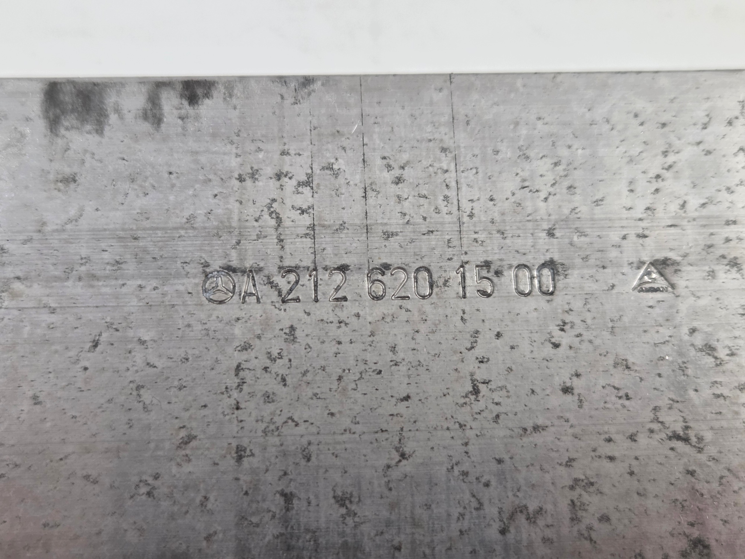 Träger Stoßfänger Vorne Mercedes W212 09-13 A2126201500 image 9