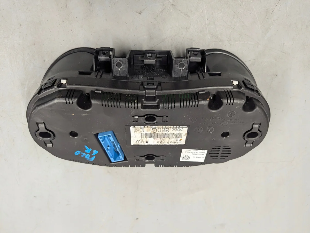 Instrumentbräda VW Polo V 6R 6RO920860G image 3