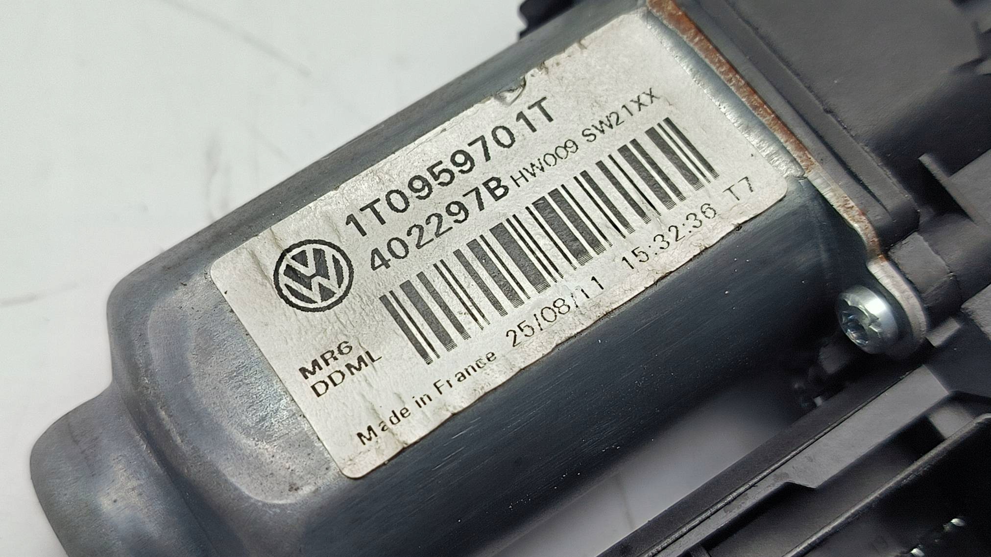 Motor de Vidro Esquerdo Dianteiro Skoda Octavia II 1T0959701T image 4
