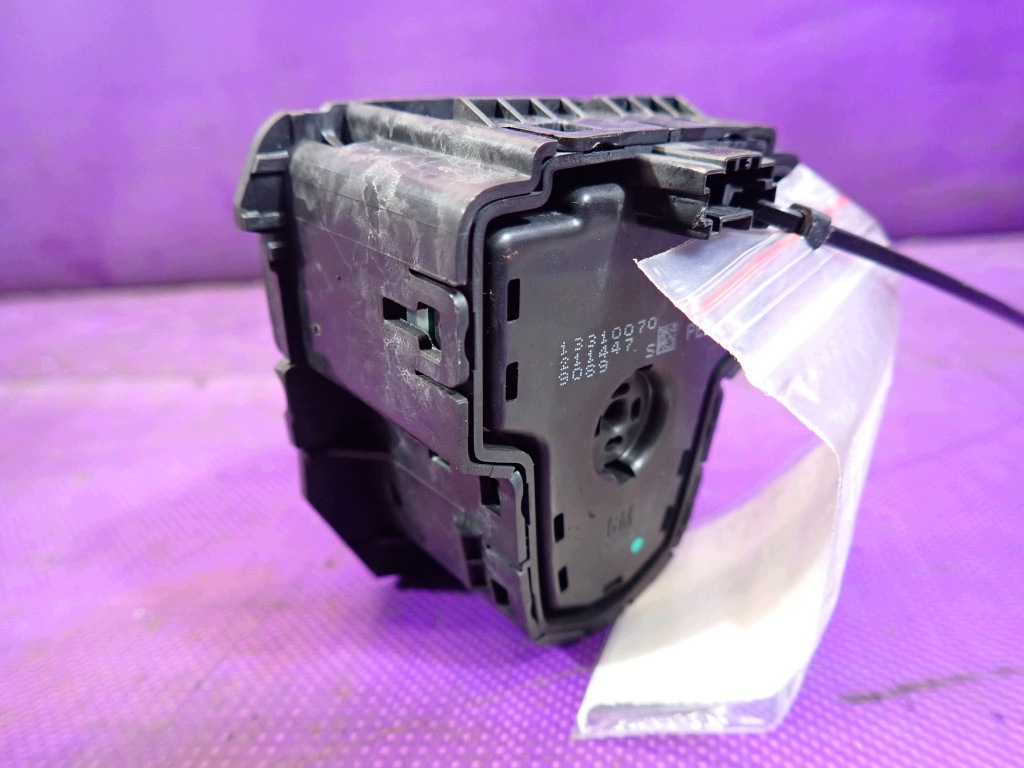 Interruptor de radio Opel Insignia A 08-14 13310070