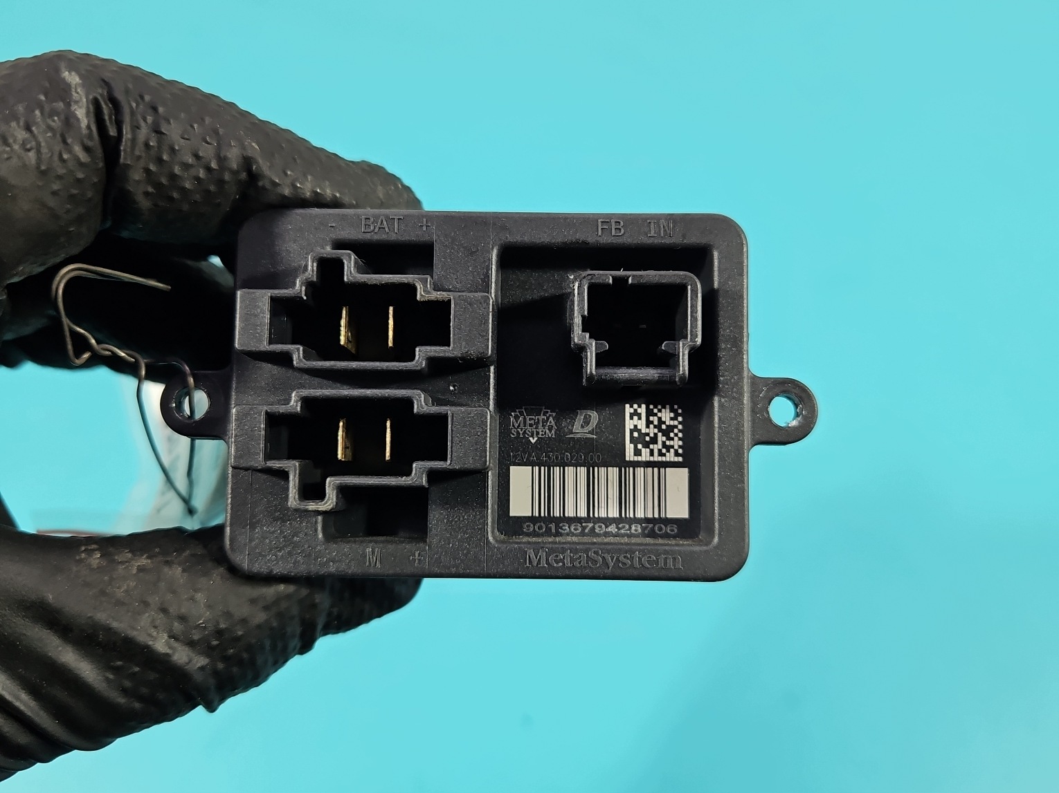 Resistor Peugeot 5008 II 17-24 Usado image 4